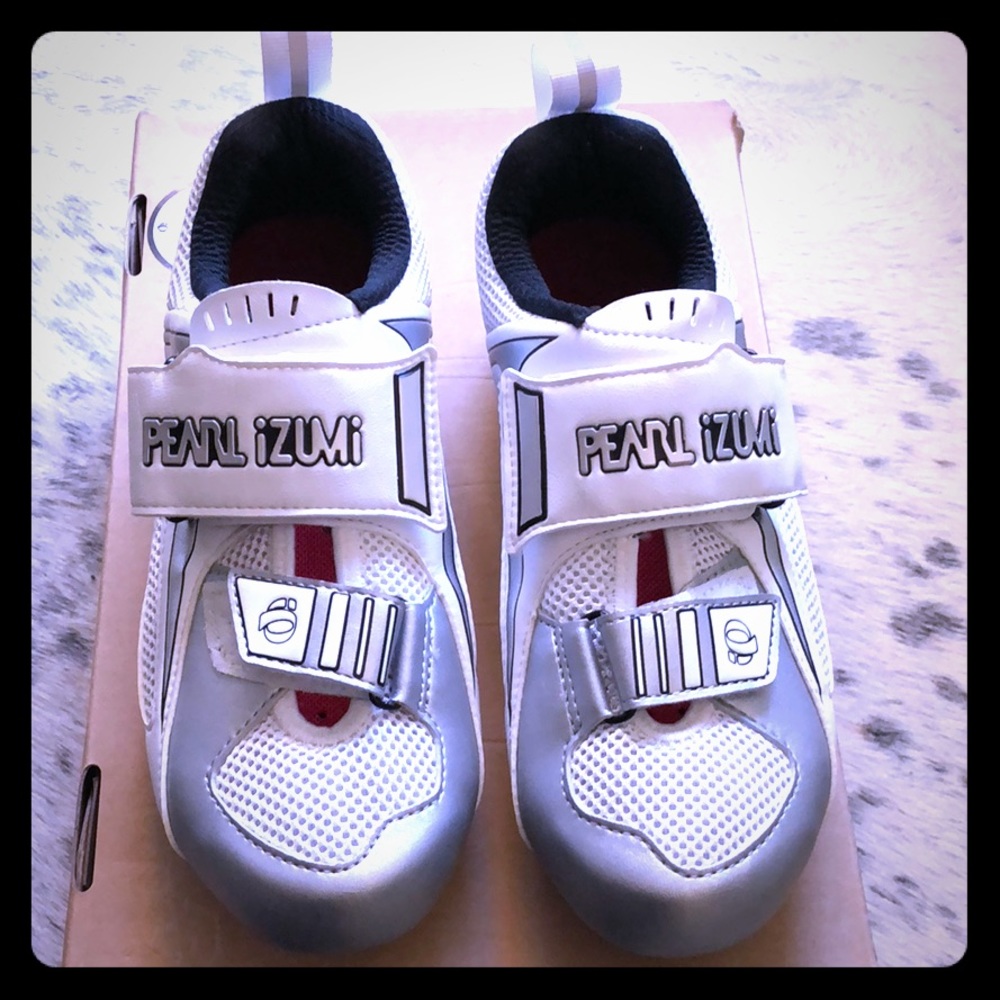 BRAND NEW Pearl Izumi Tri Fly III - Size 38